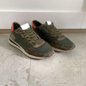 Philippe model trainers - Sjukt feta skor. Pris kan diskuteras. Hör gärna av er vid eventuella frågor. 