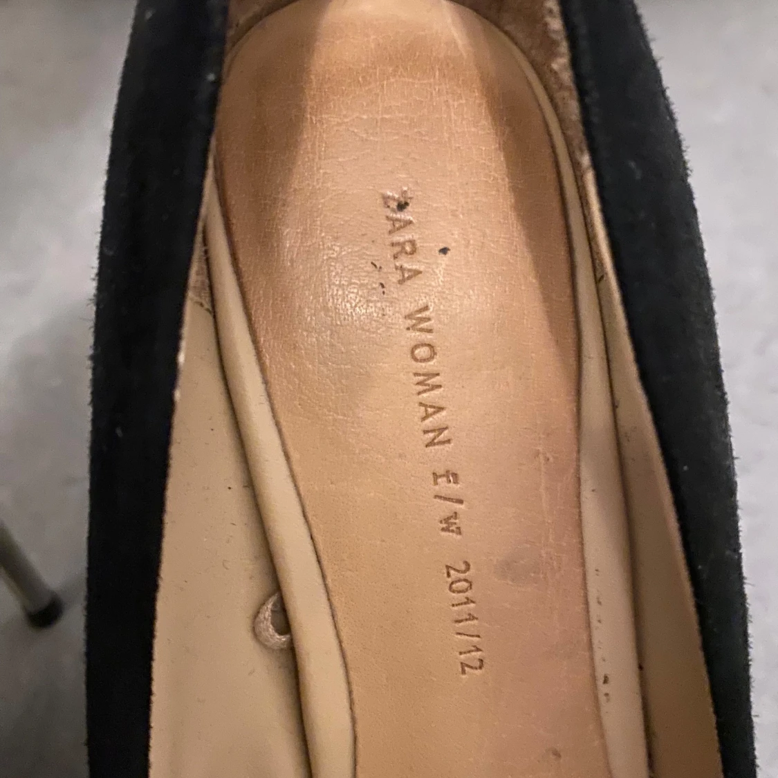 Svarta pumps med smal klack från Zara Woman - 2