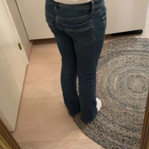 Ltb jeans  - Ltb jeans, valerie, fint skick. Stl 24/30. Säljer därav att de inte används. Knappt använda. Köpta för 899kr, nya.