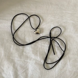 Halsband silver hjärta  - Såld