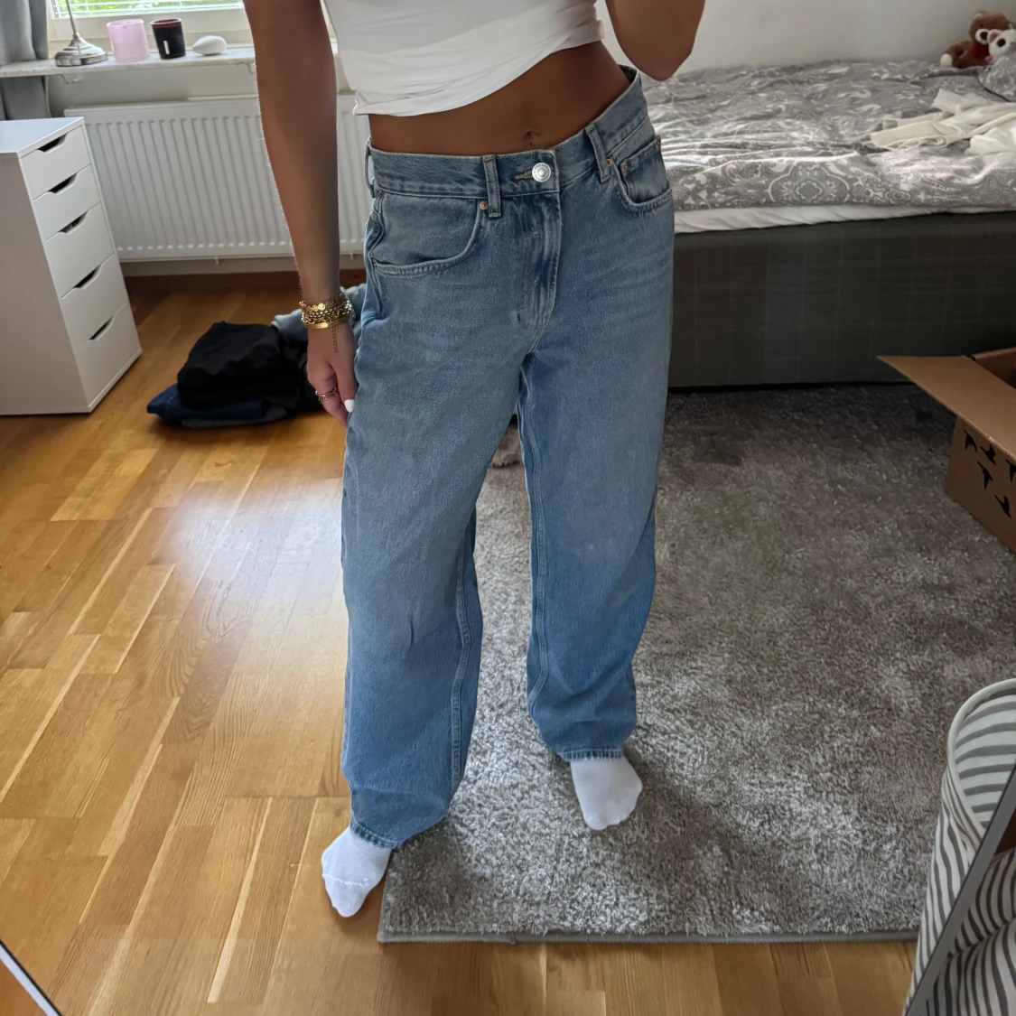 Blå wide jeans från Gina Tricot - 1