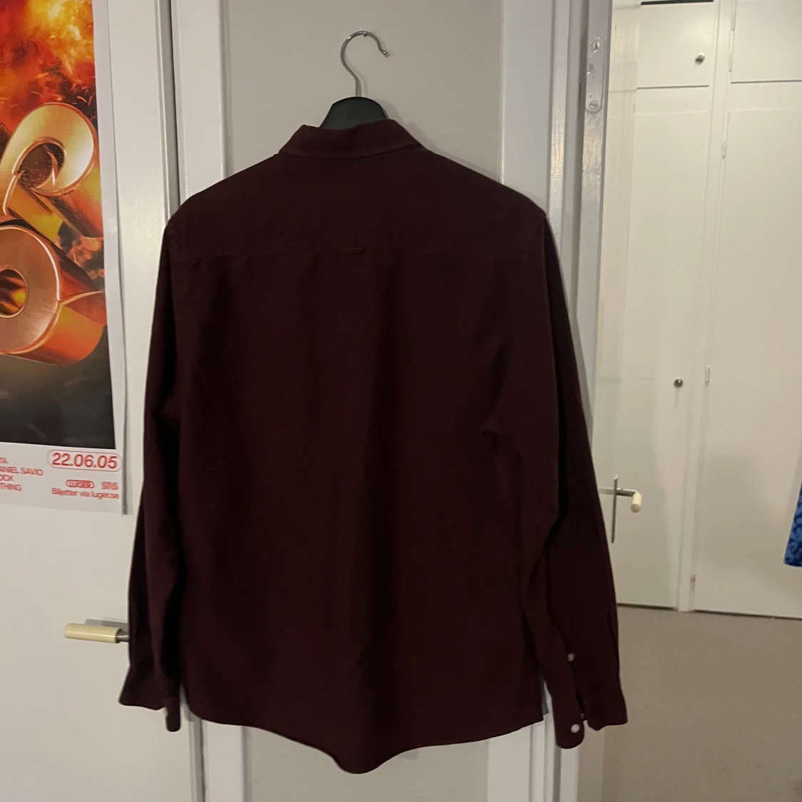 Vinröd skjorta från H&M, Regular Fit - 1