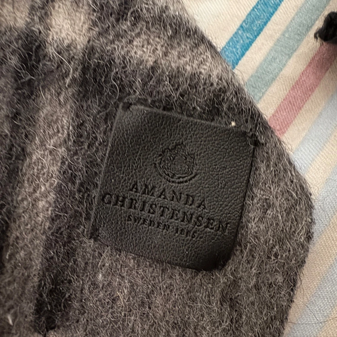 Rutig grå halsduk från Amanda Christensen - 2