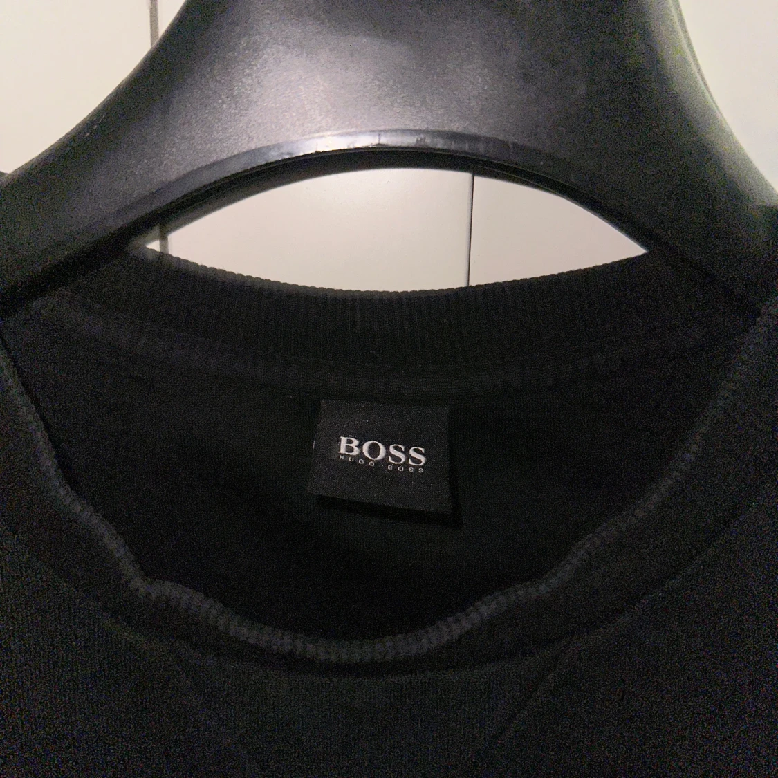 Svart sweatshirt från Hugo Boss - 3