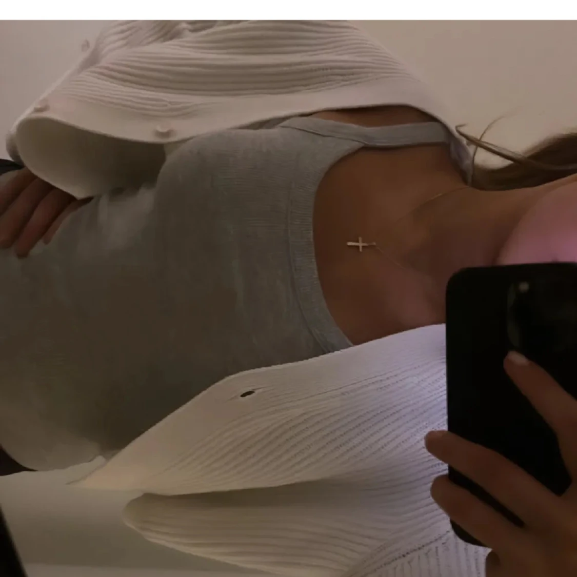 Vit croppad kofta i ribbad bomull - 1