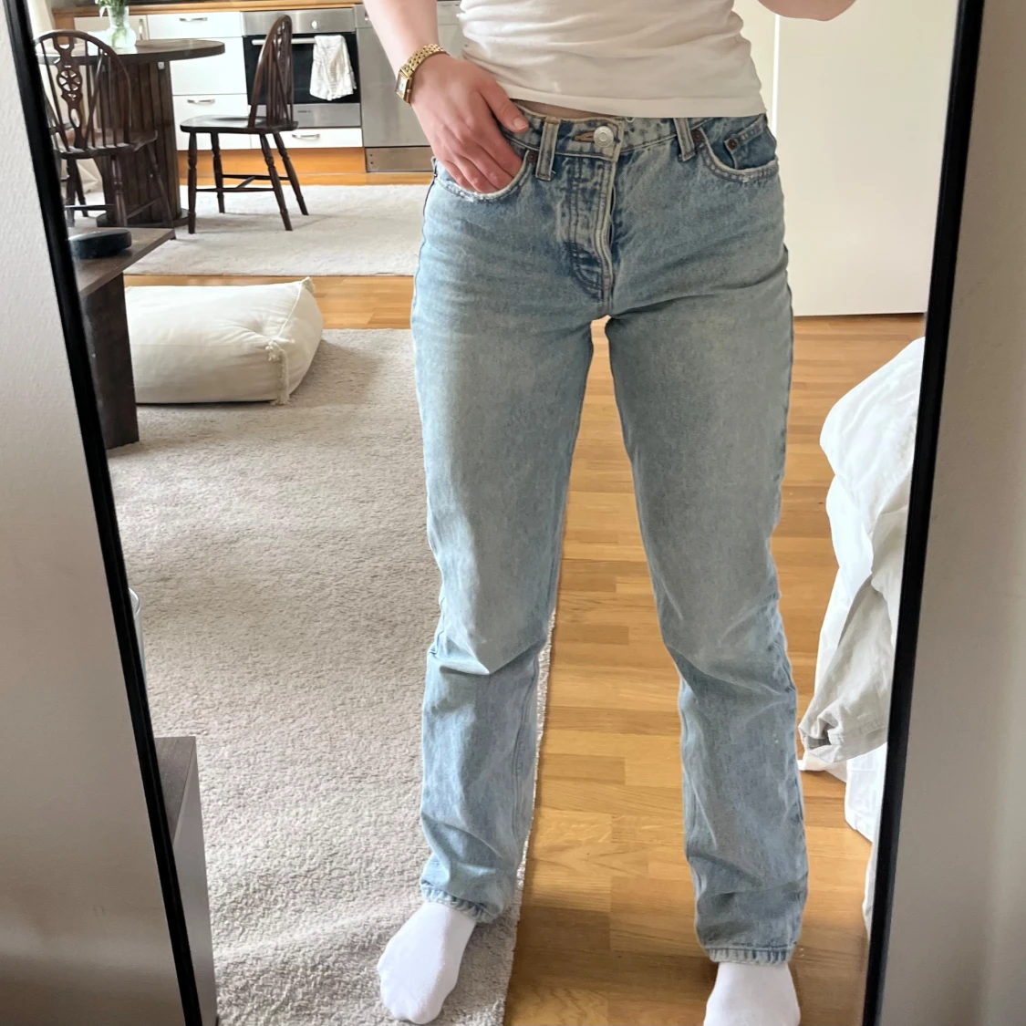 Ljusblå raka jeans - 2