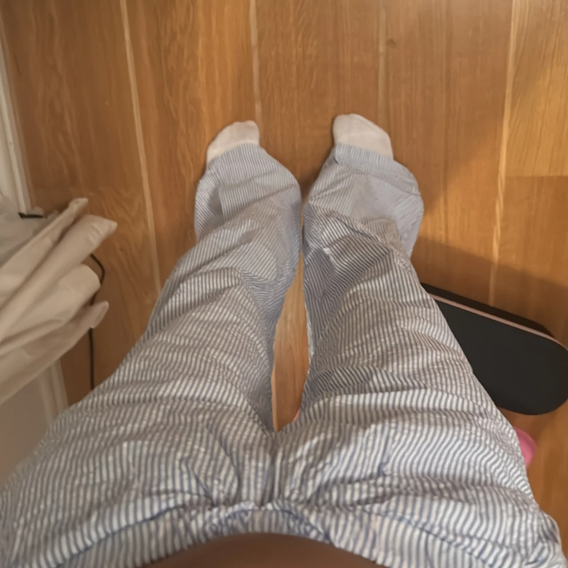 Blåvitrandiga byxor  - 2