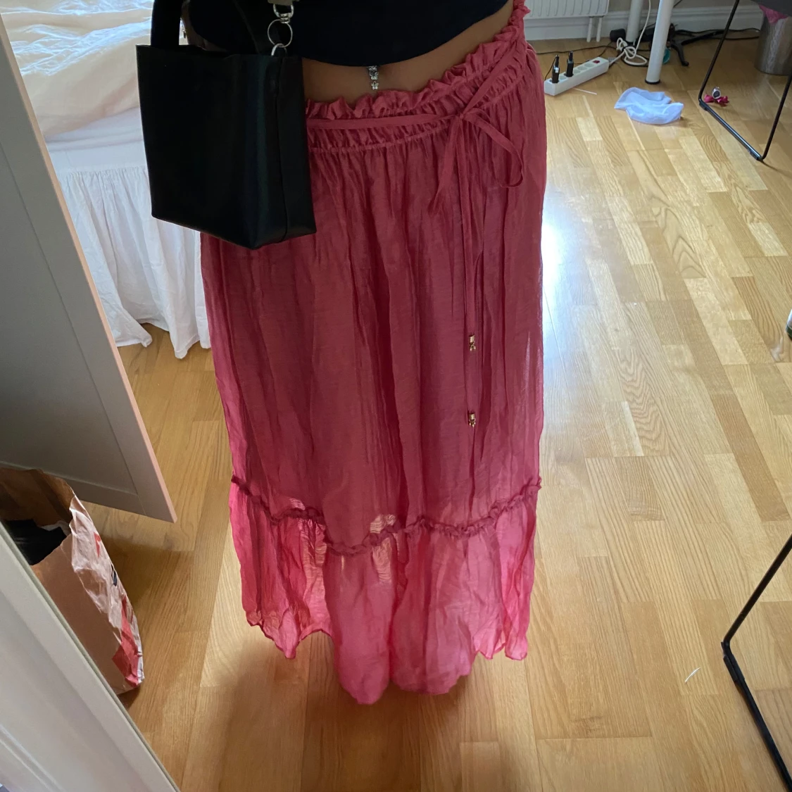 Rosa maxikjol från Zara med volang - 1