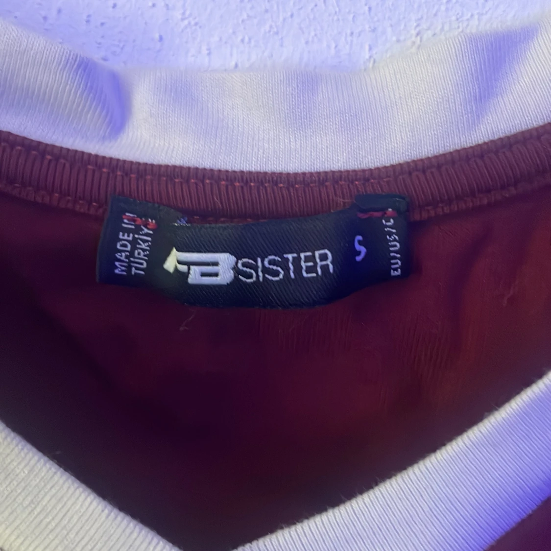 Röd croppad topp från B Sister - 2