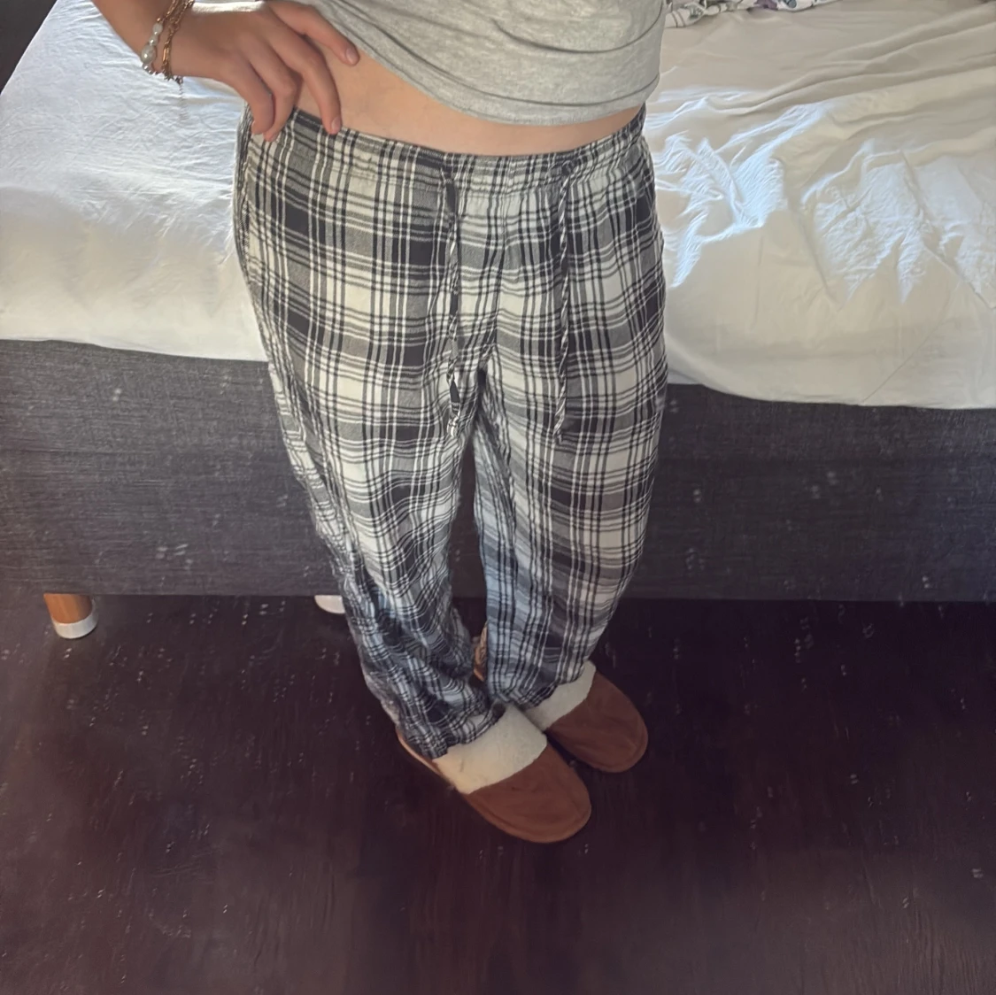 Rutiga pyjamasbyxor - 1