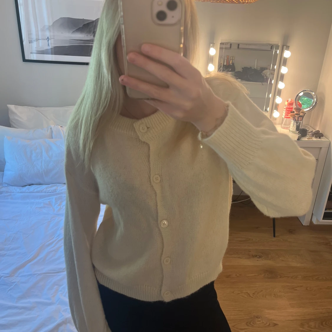 Beige stickad kofta  - 1