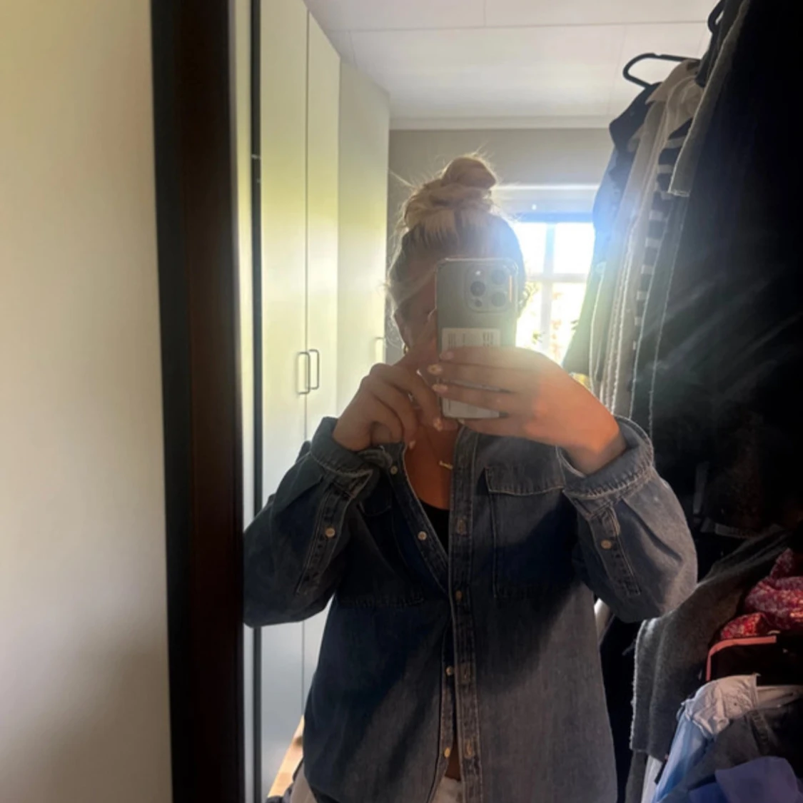 Overshirt i jeans med knappar - 1