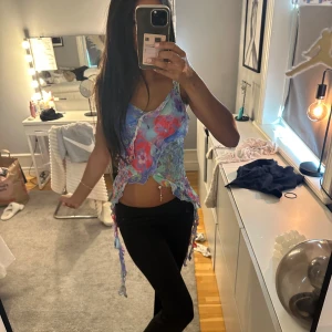 Linne - Snyggt linne med fina detaljer 