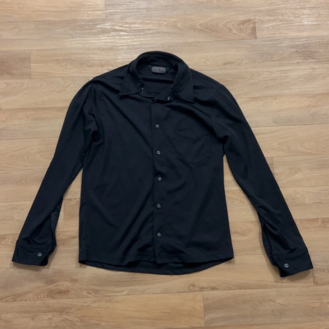 Svart skjorta från Conwell, storlek L