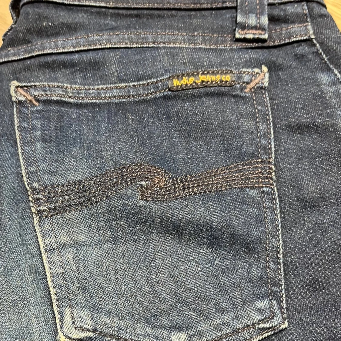 Mörkblå slim jeans från Nudie Jeans Co - 4