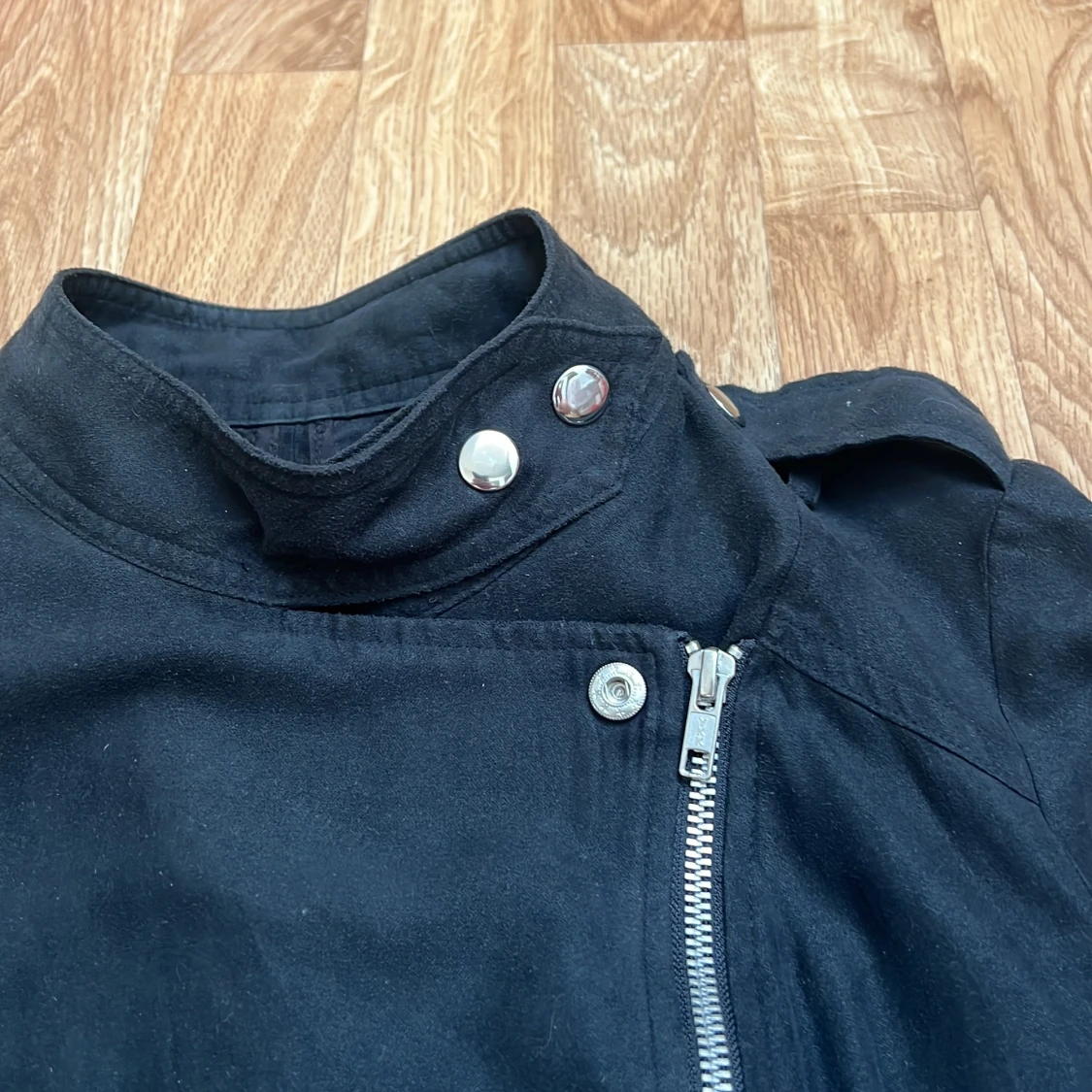 Svart tunn bikerjacka Saints & Mortals - 3