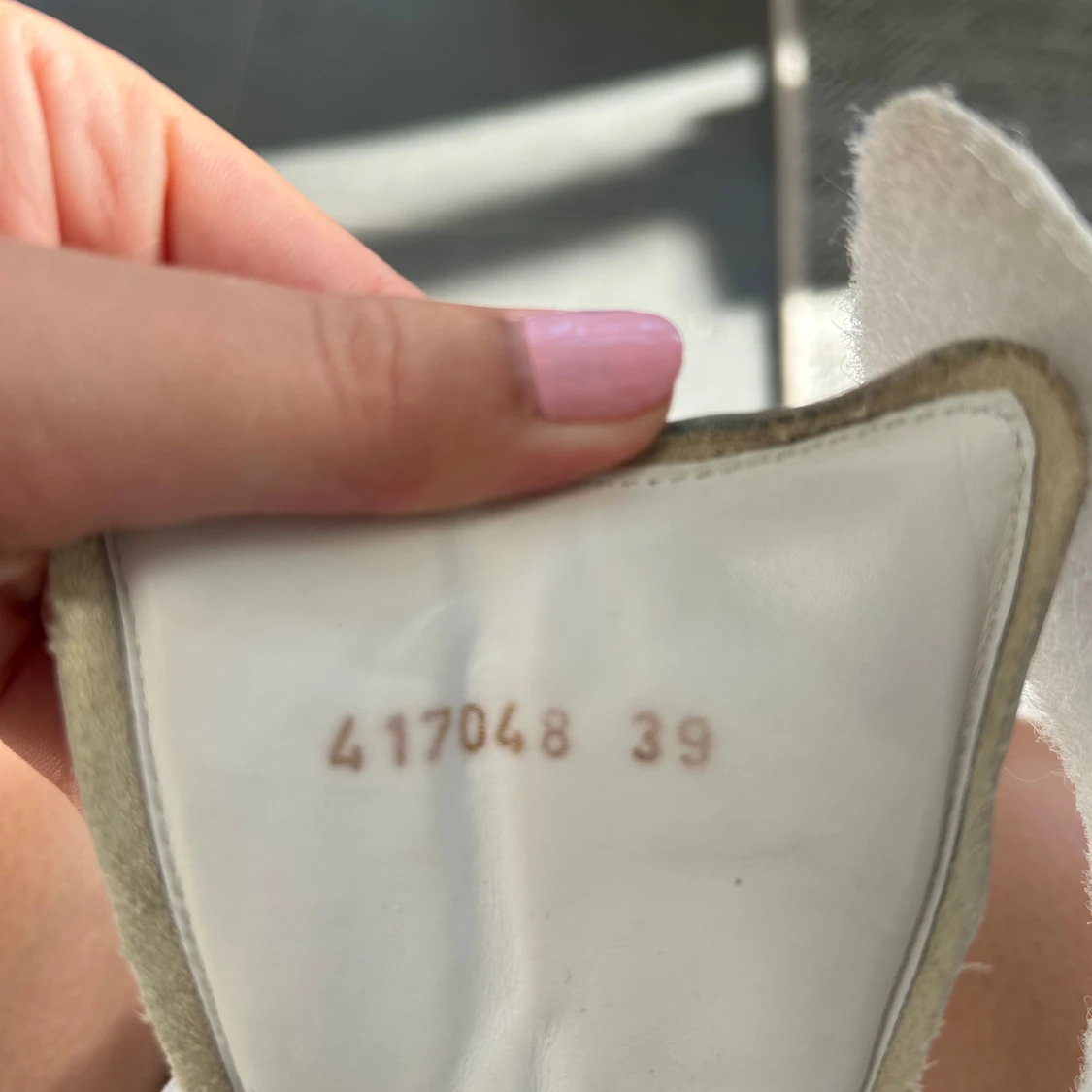 Alexander McQueen vita sneakers med kardborre - 4