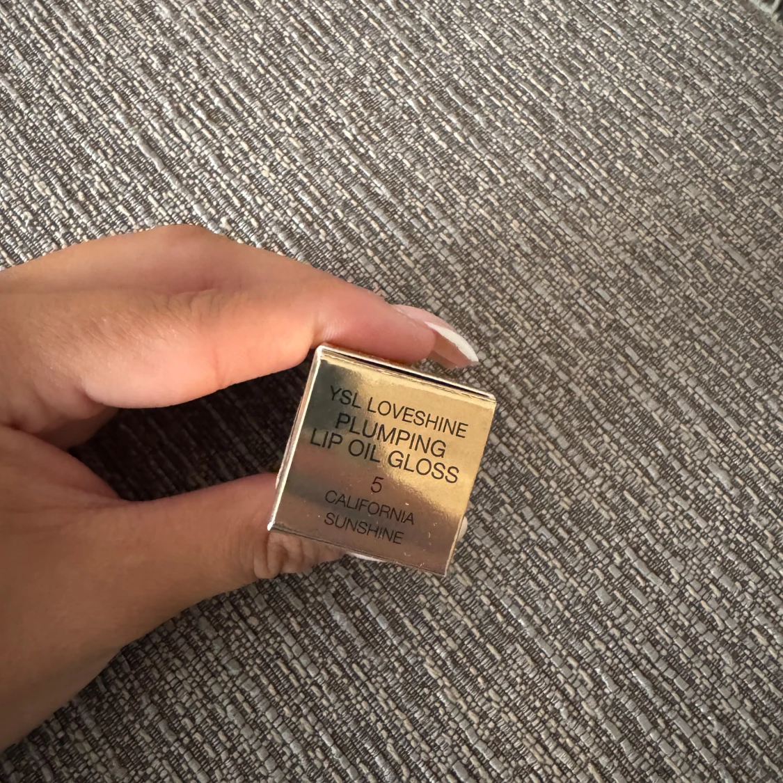 YSL Loveshine Plumping Lip Oil Gloss - 4