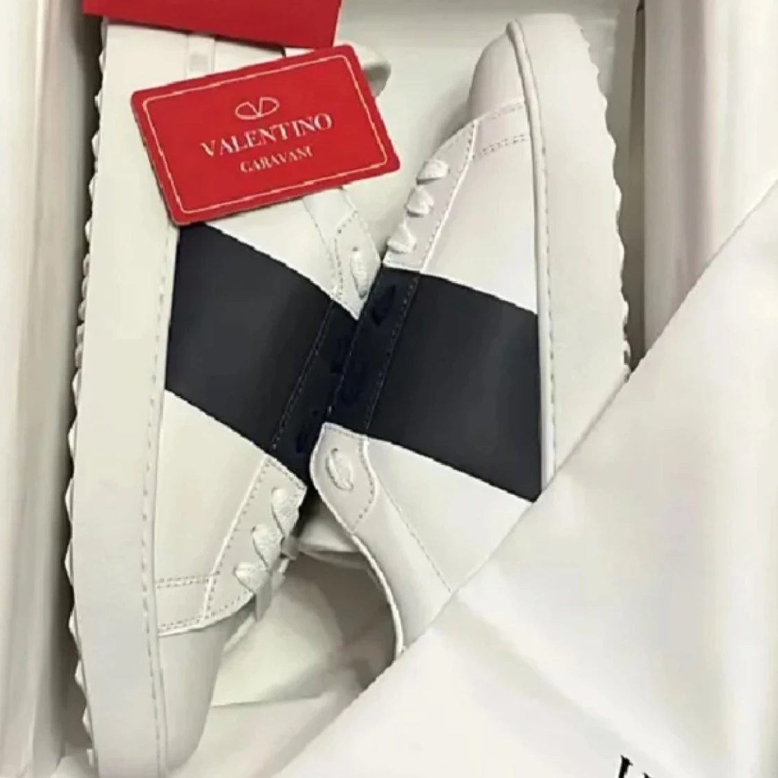 Valentino Garavani vita sneakers storlek 42 - 1