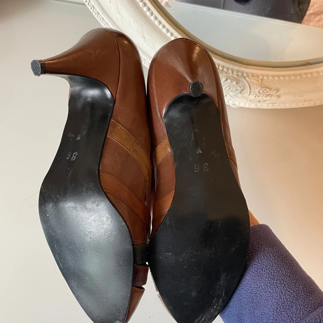 Bruna klackskor med öppen tå - 1