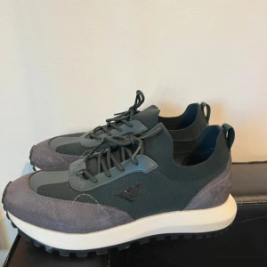Emporio Armani skor - Använda en gång. Ny pris 3900kr.