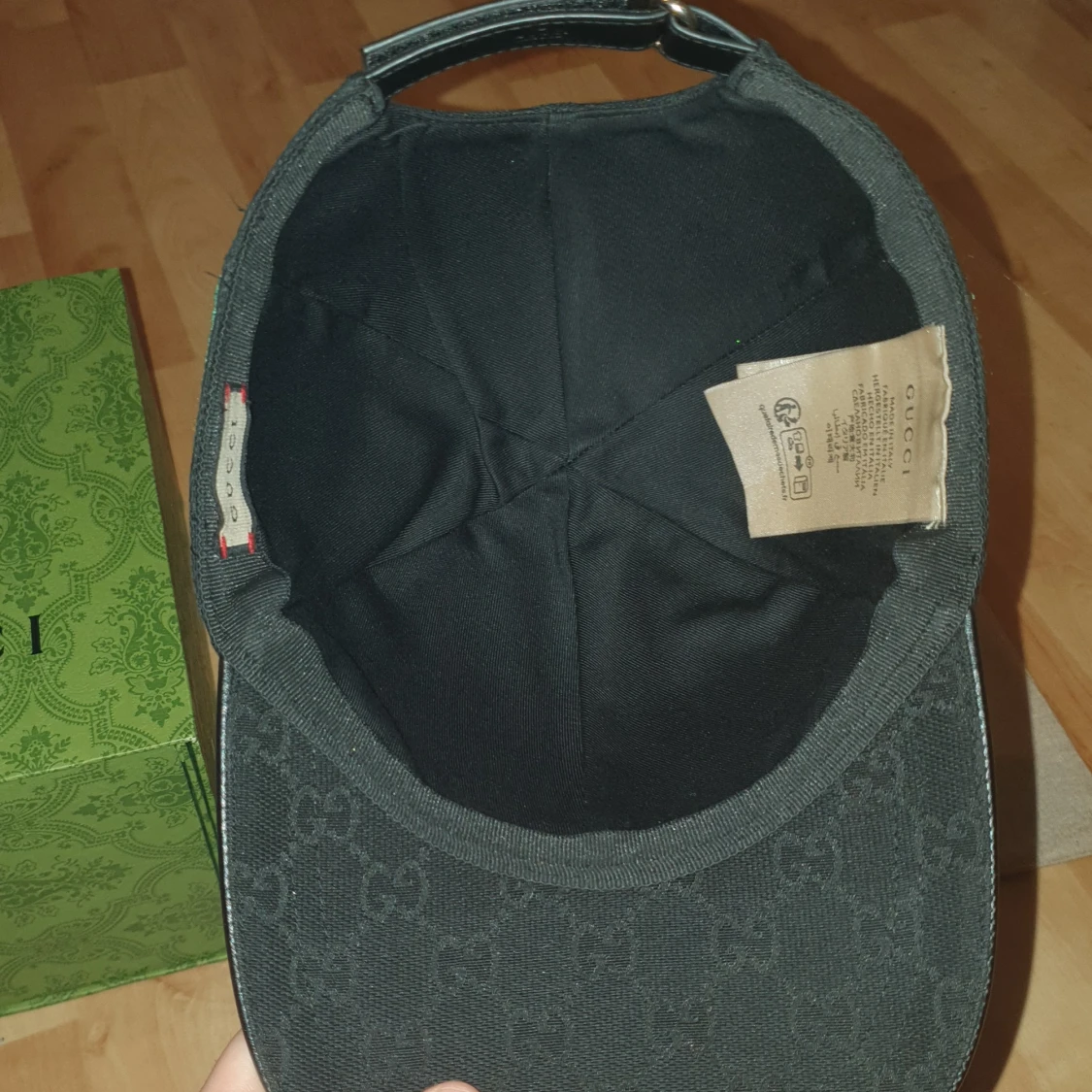 Svart keps från Gucci - 2