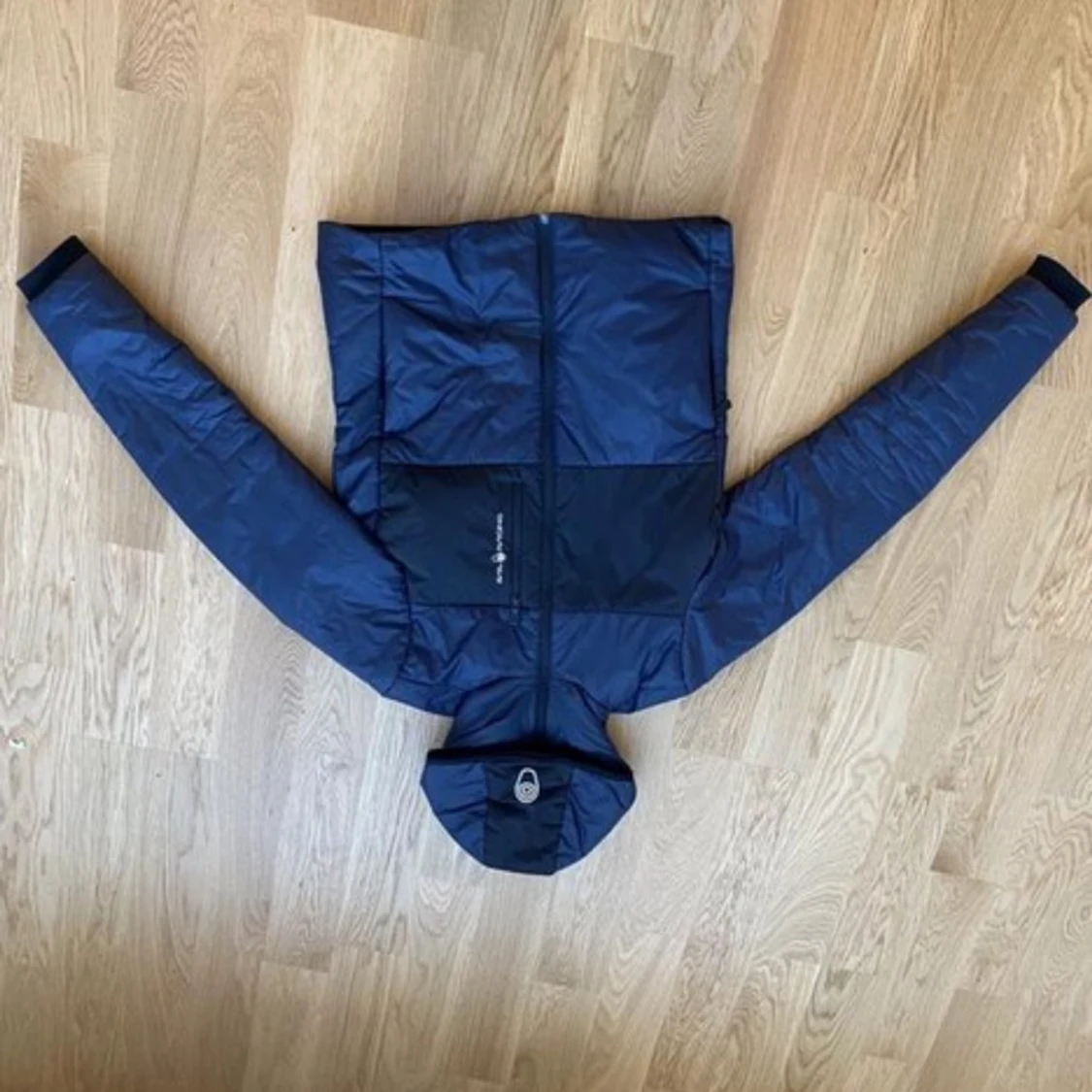 Blå jacka från Sail Racing