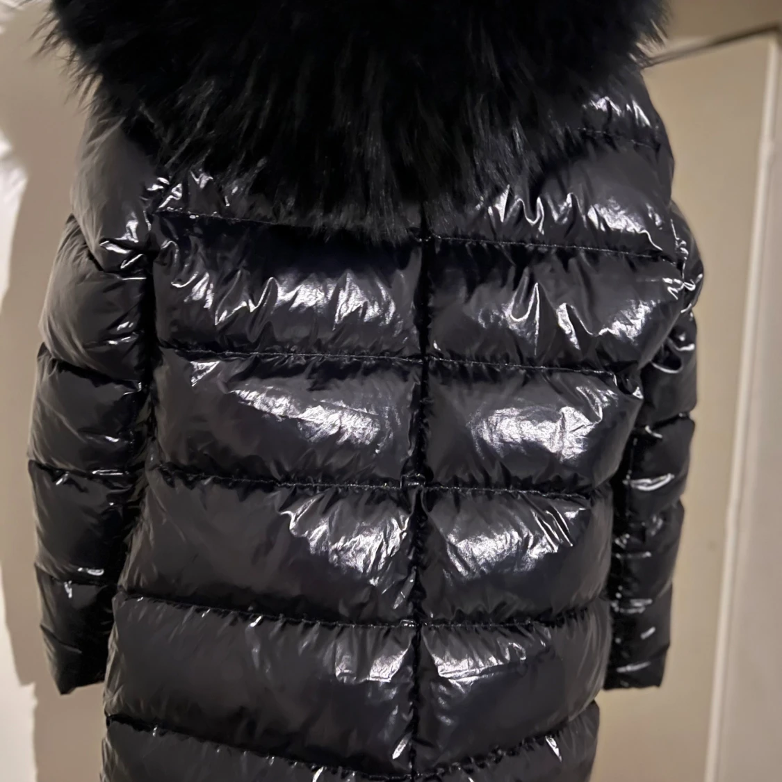 Gloss jacket all black, svart vinterjacka med svart päls - 3