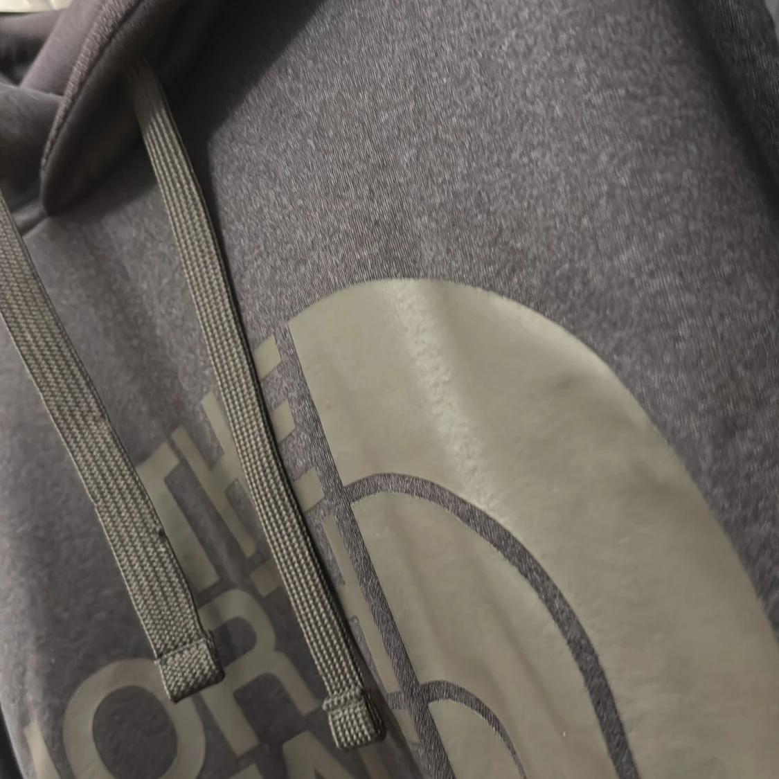 Svart hoodie från The North Face - 3