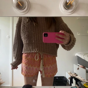 Ester Elenora shorts - Super snygga shorts från Ester Elenora!! Knappt använda