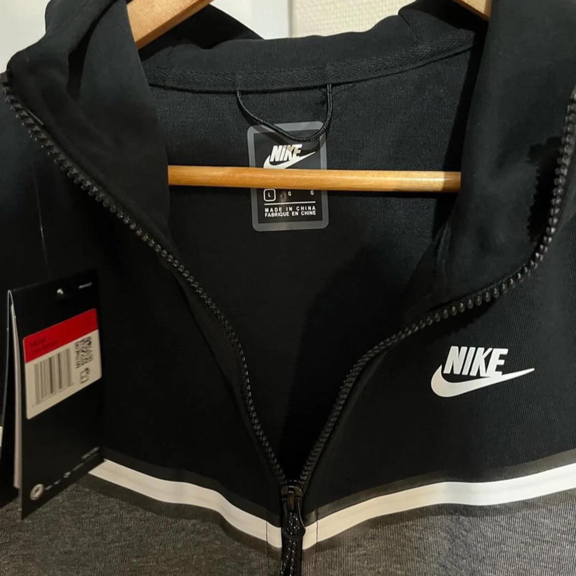 Nike Tech tröja - 1