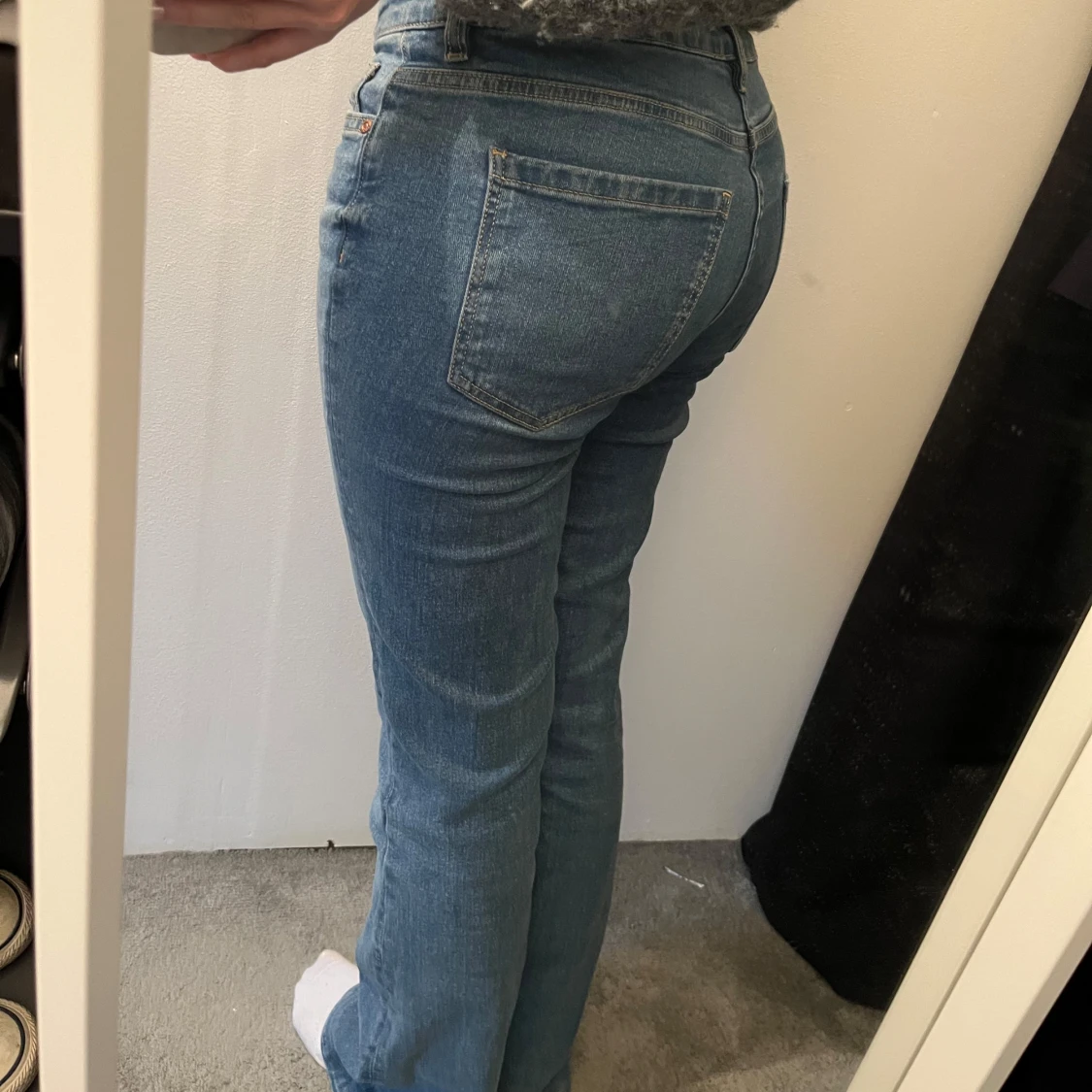 Blå bootcut jeans - 4