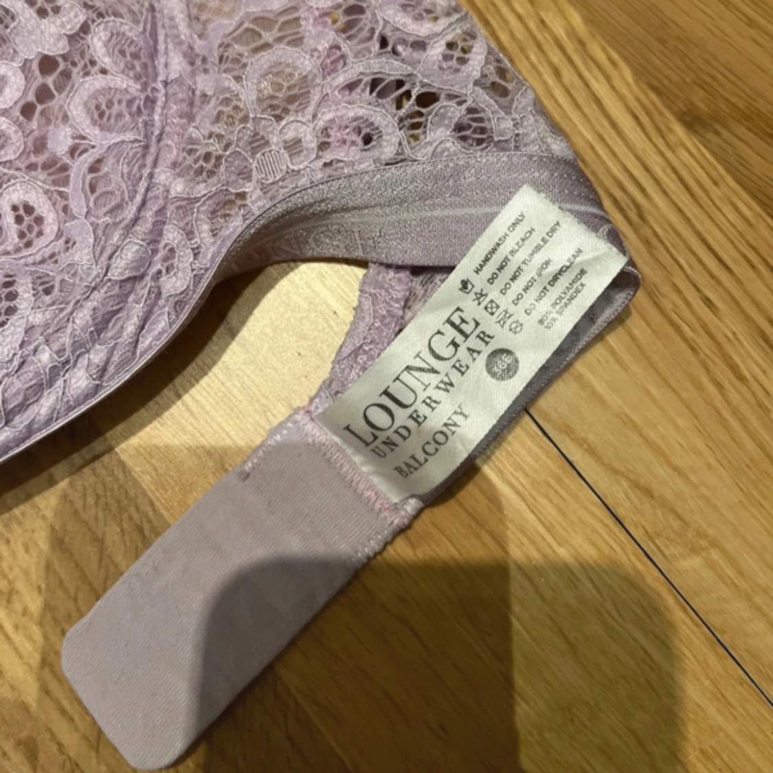 Ljuslila spets-bh från Lounge Underwear - 1