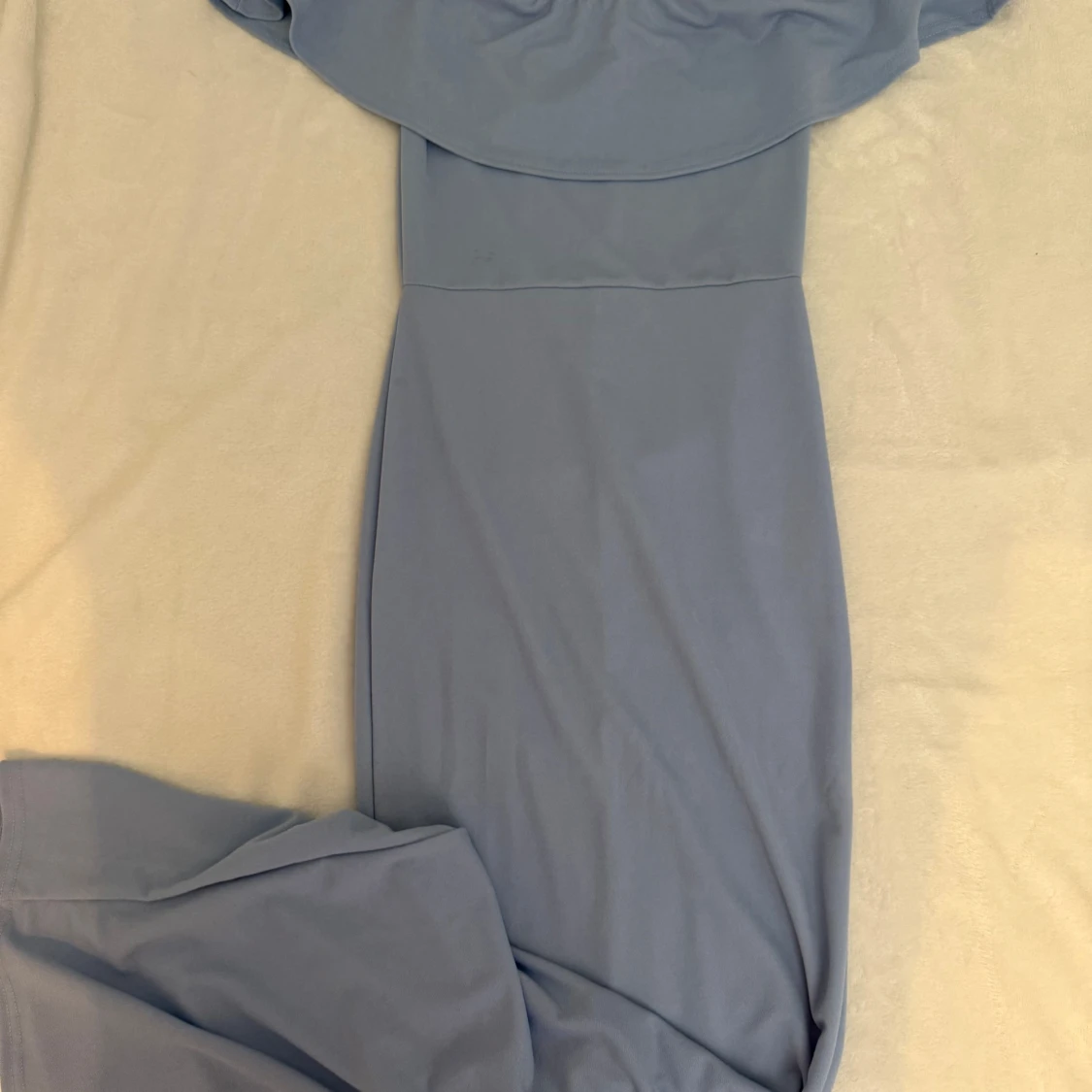 Ljusblå axelbandslös långklänning - 1