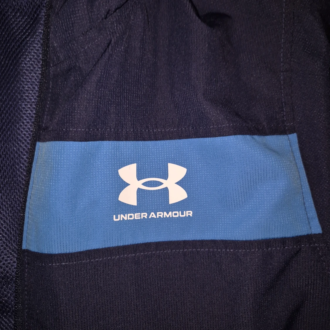 Blå vindjacka från Under Armour XS - S - 3