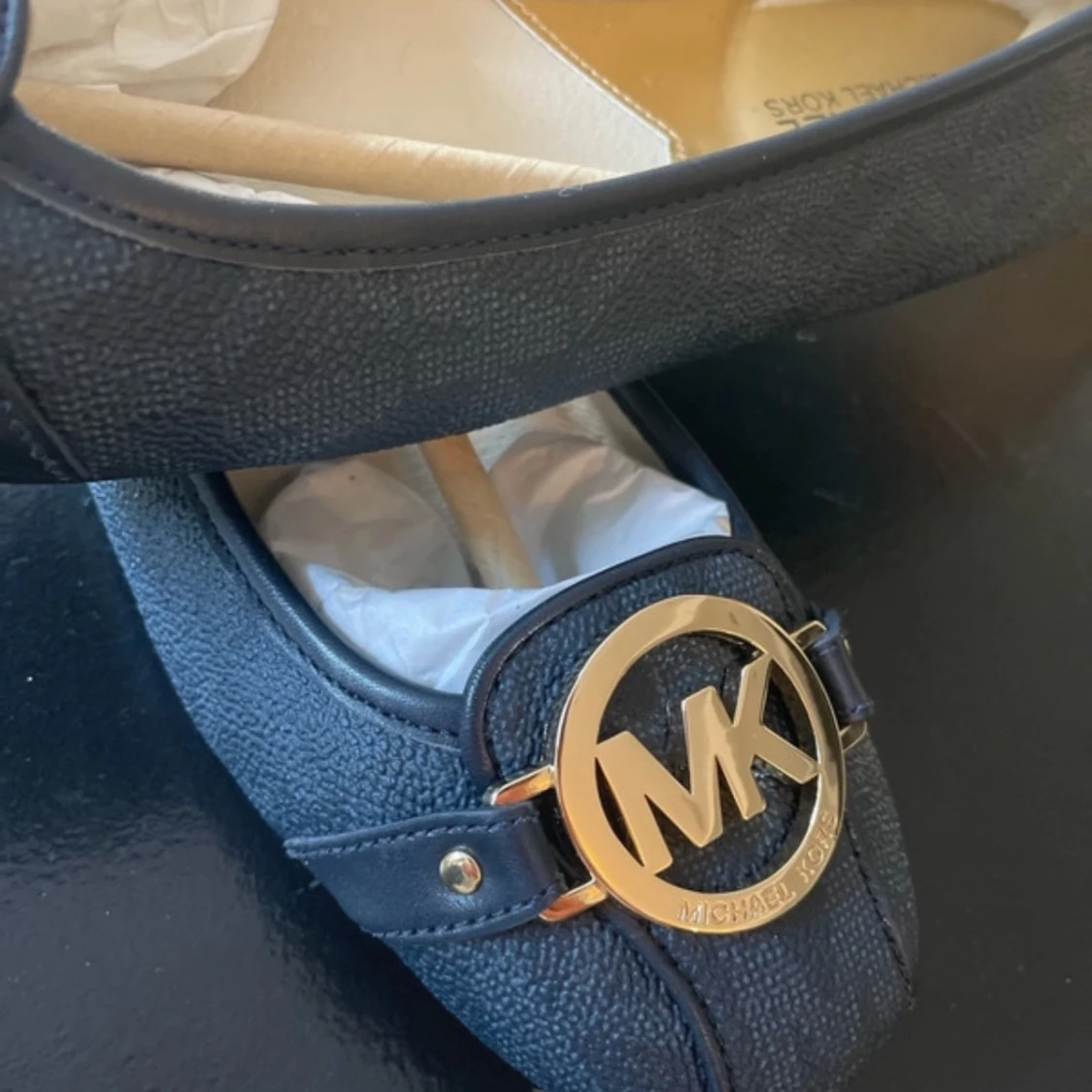 Svarta ballerinaskor Michael Kors - 3
