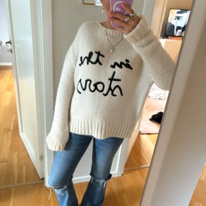 Stickad tröja - Säljer min favorit stickad tröja🤩