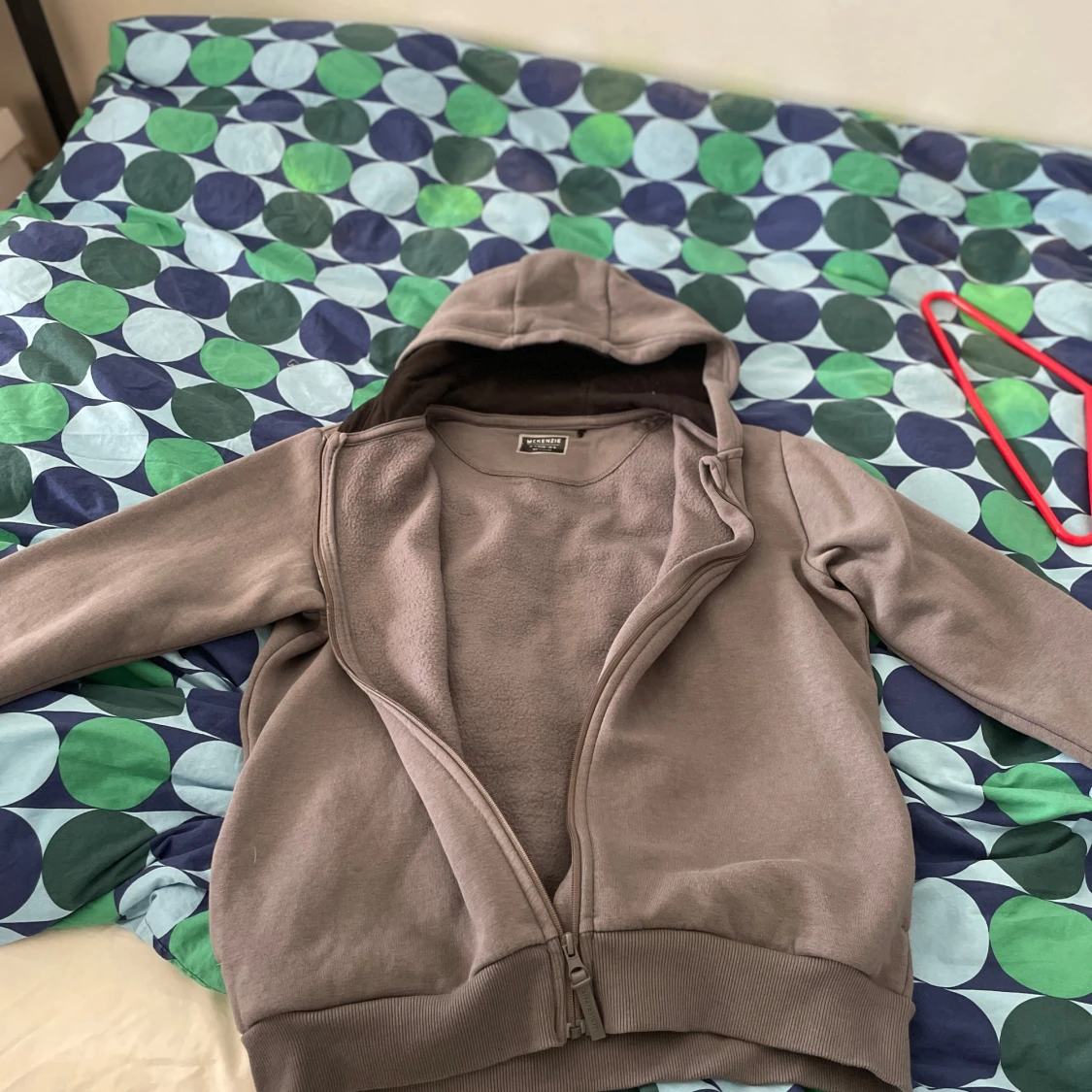 Brun hoodie från McKenzie med dragkedja - 1