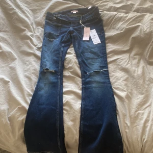 Populära Gina jenas - Säljer ett par nya Gina jeans aldrig använt i s😍😍