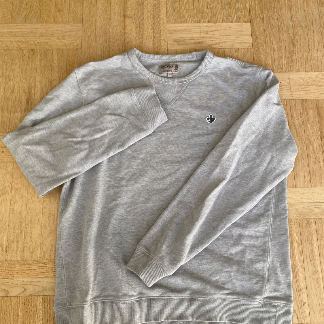 Grå sweatshirt från Morris