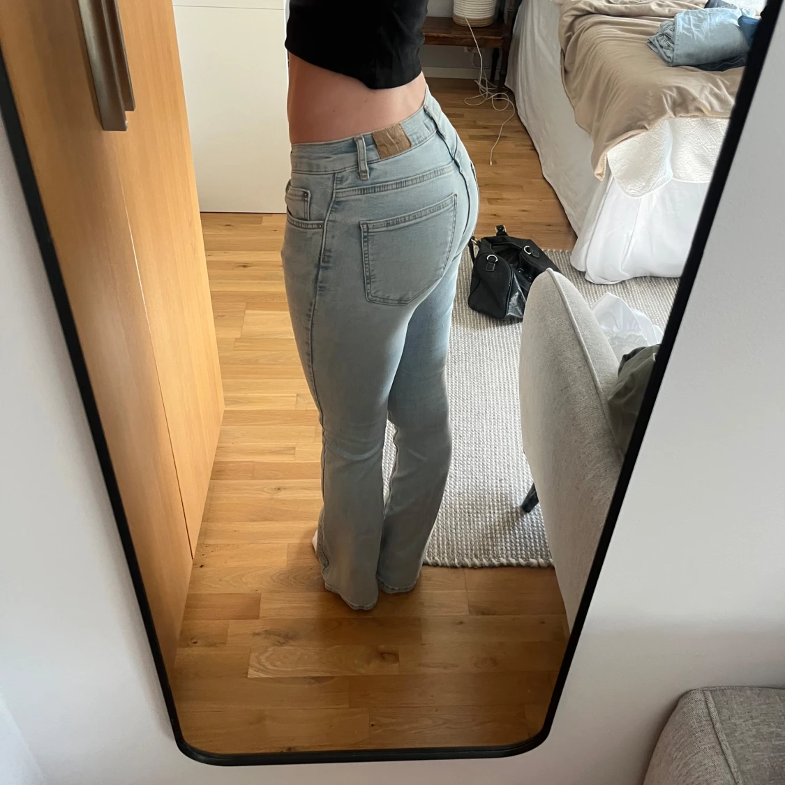 Ljusblå bootcut jeans - 1