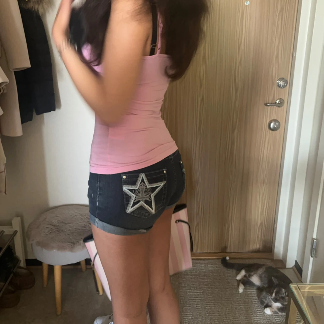 Mörkblå jeansshorts med stjärndetalj - 2