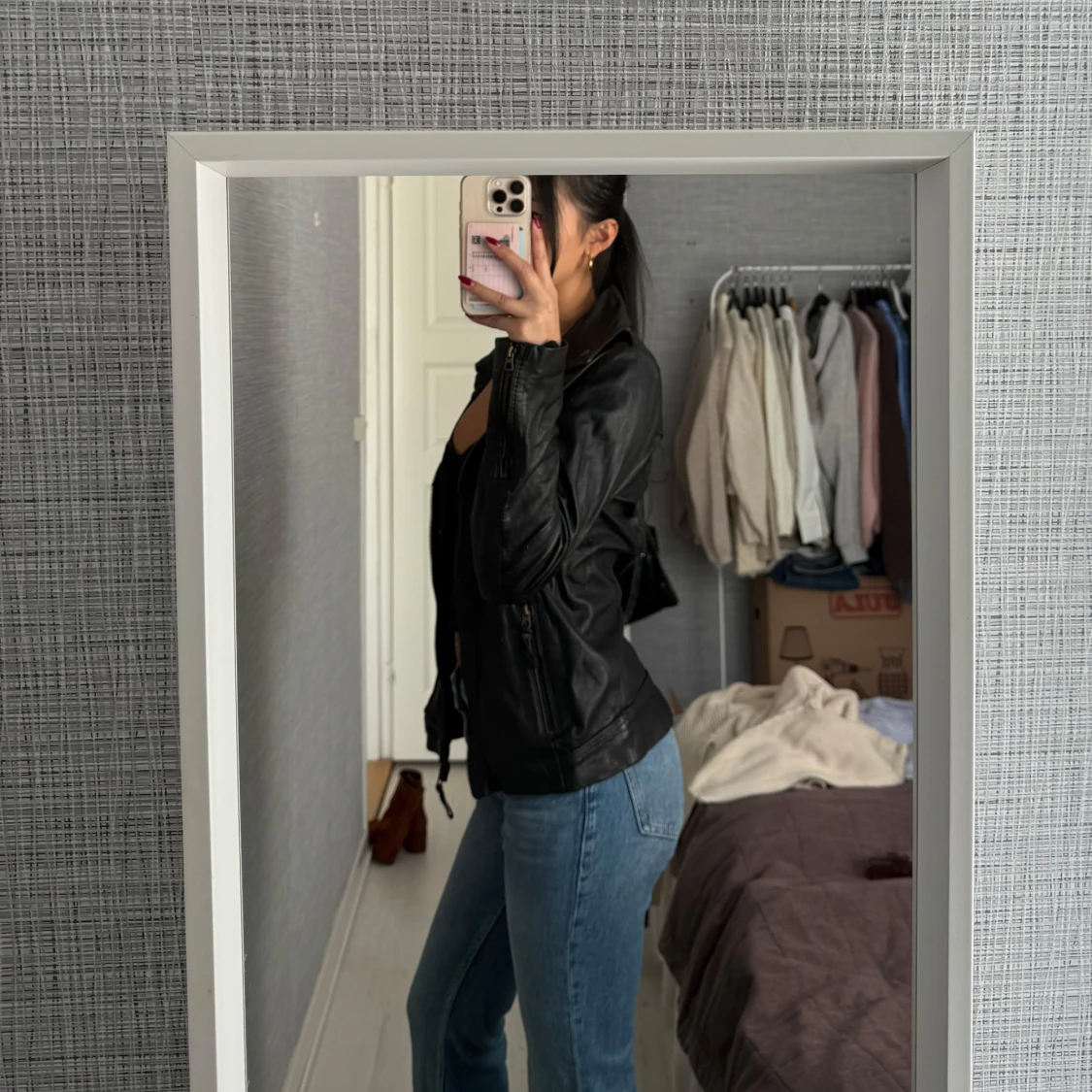 Svart skinnjacka med dragkedja - 3