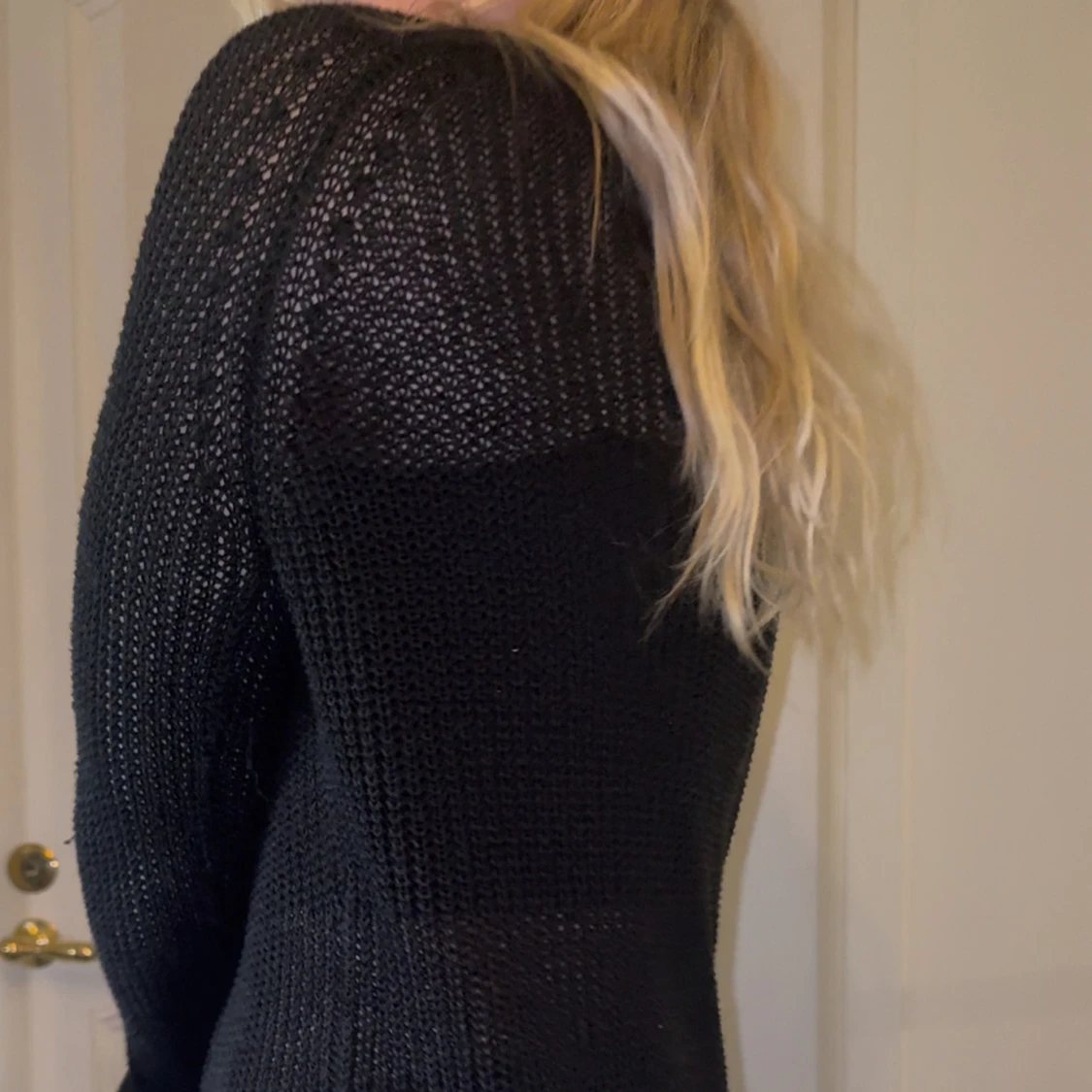 Svart stickad långärmad tröja - 4