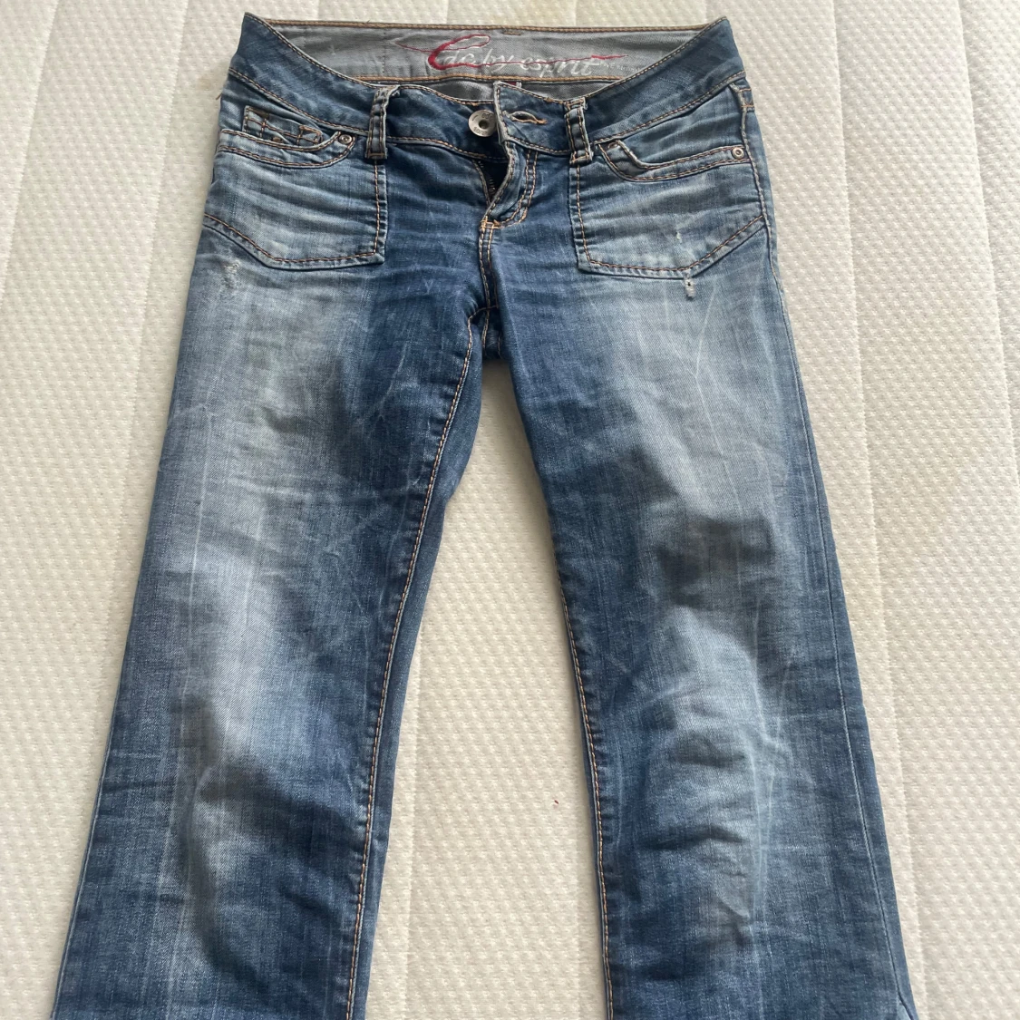 Blå bootcut jeans w26 l32