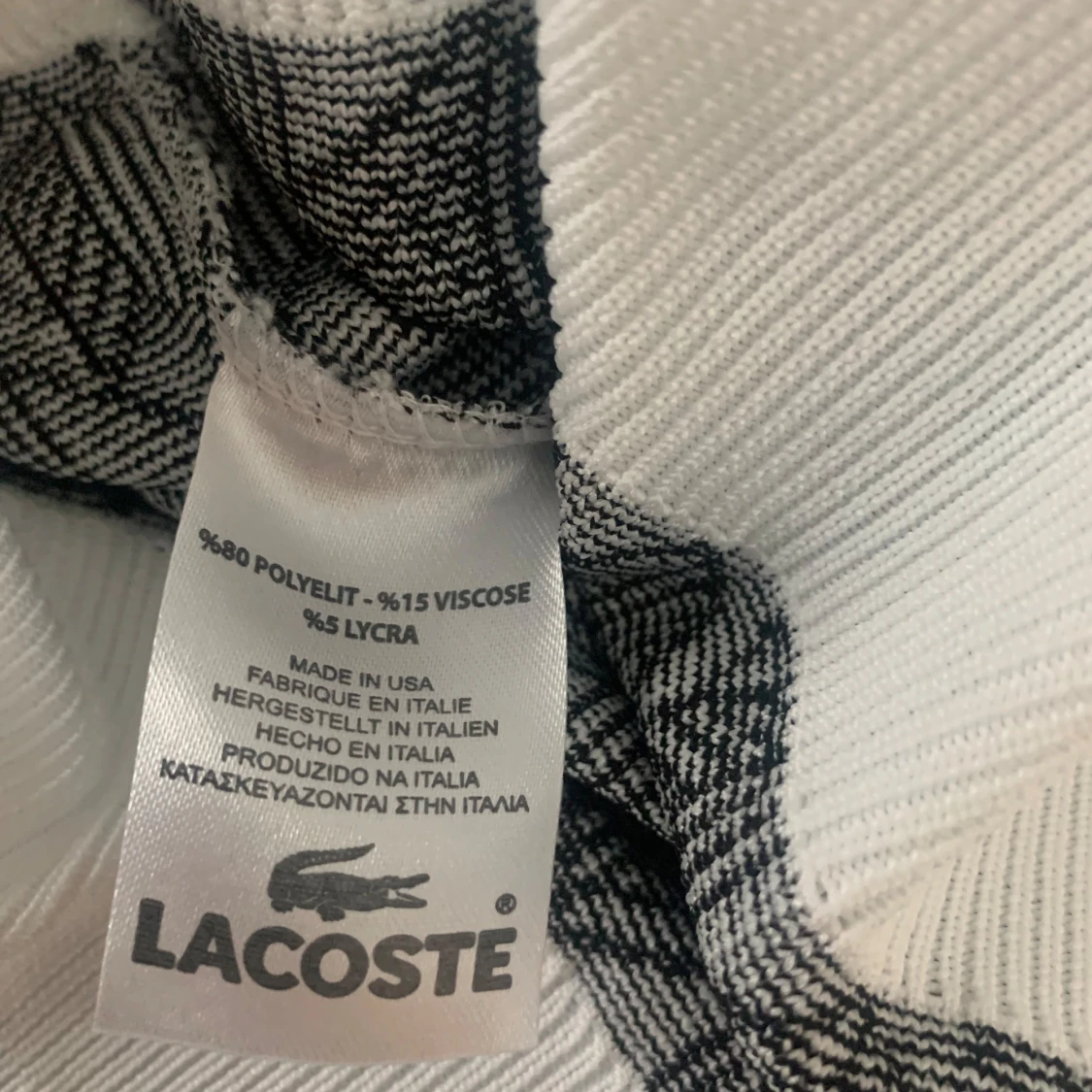 Lacoste tshirt  - 90