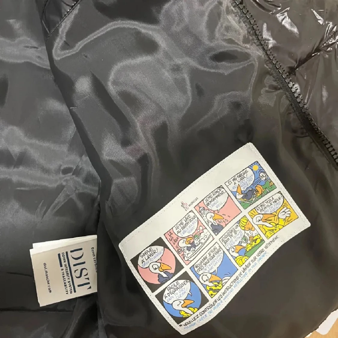 Svart dunjacka från Moncler !passa på nu! - 2