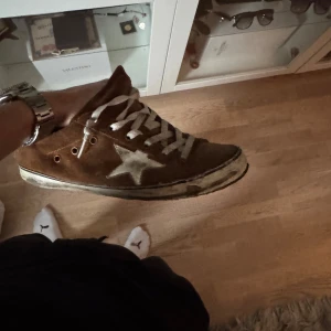 Golden goose - Ganska slitna GGs 6/10 ingen original sula men ändå riktigt feta 