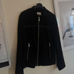 Zara Mockajacka herr - Mockajacka från Zara. Använd men i bra skick.