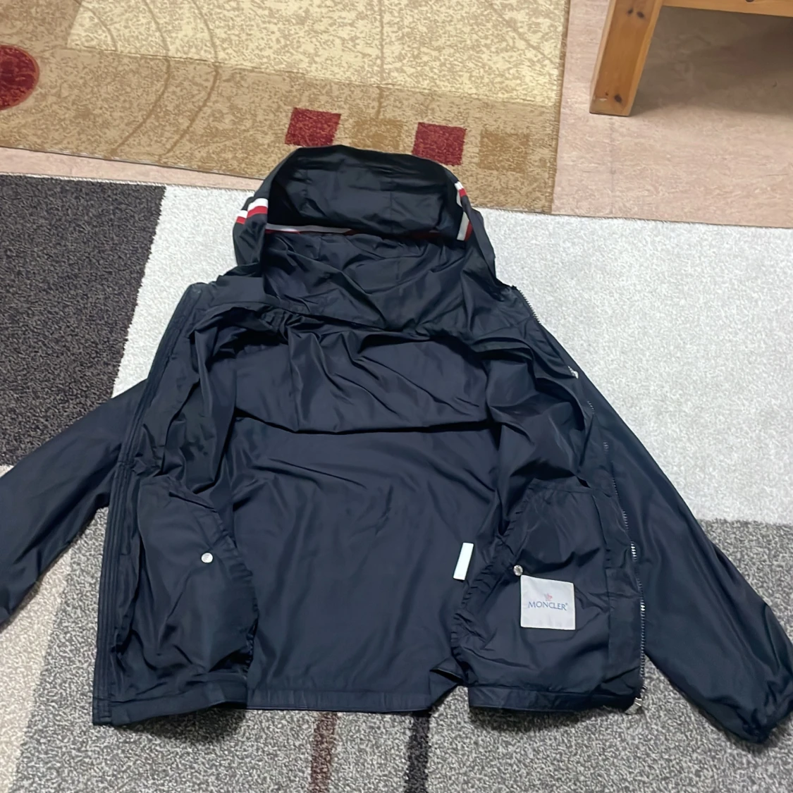 Svart vindjacka från Moncler - 2